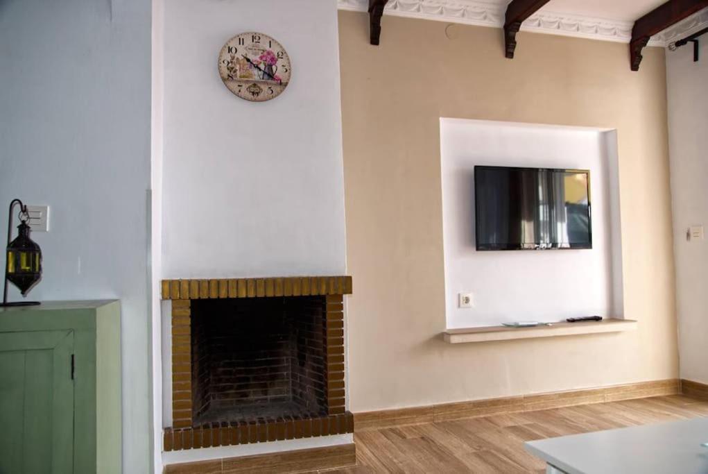 House W Shared Pool, Perfect For Small Families 丰希罗拉 外观 照片